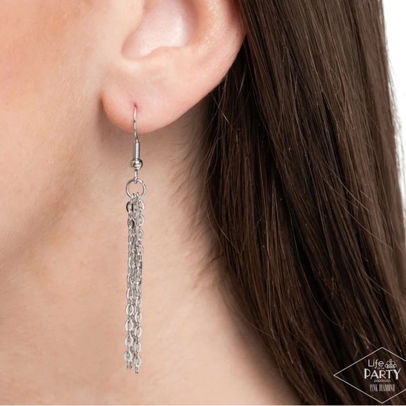 💜🩵💜 “LOVE HURTS” MULTI NECKLACE WITH FREE EARRINGS ~ PAPARAZZI❗️💜🩵💜 - Picture 6 of 6